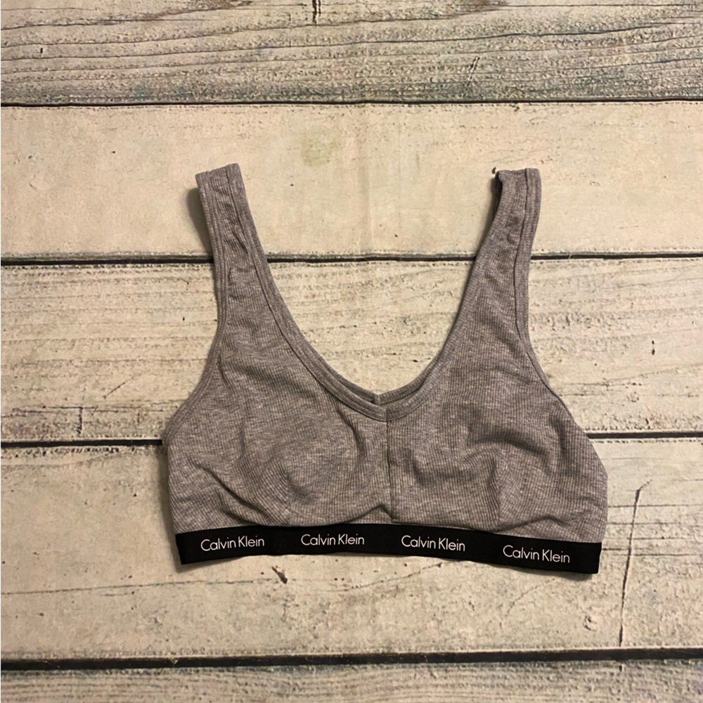 Calvin Klein gray ribbed bra. S